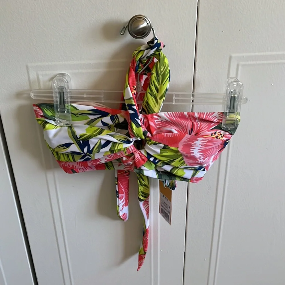 NWT! Kona Sol Halter crop top/ bikini top. Size Small. - Picture 3 of 5